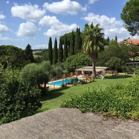 Gusto E Benessere Garden E Pool Villa